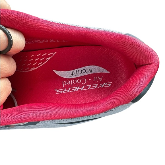 New Skechers Men’s GO Walk Arch Fit Workout Walker Athletic Fitness Shoes - Picture 2 of 6